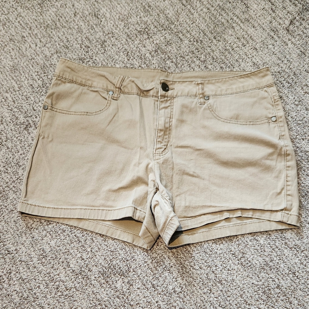 Fades Glory Women's Tan Casual Shorts